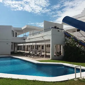 Hotel Junto Glorieta La Minerva, Guadalajara